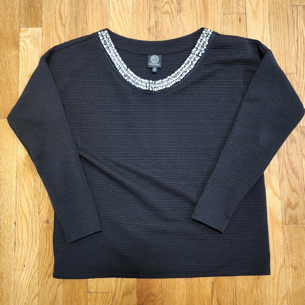 Bobeau Chic Ribbed‎ Diamonds And Pearls Neckline Blouse In Black